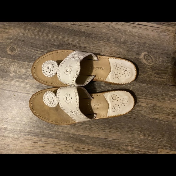 JACK ROGERS WHITE SANDALS - Picture 2 of 4